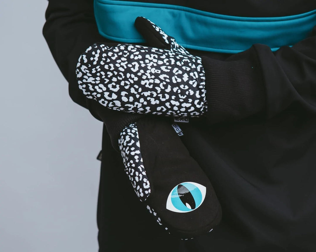 Fashion bro! Bronuts Inverted Wildcat Mitt