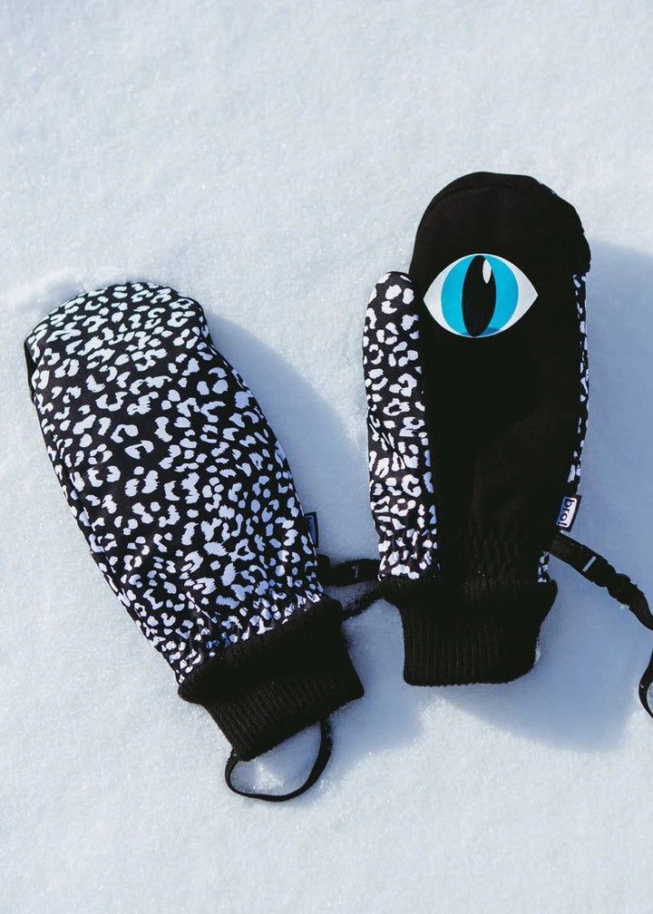 Fashion bro! Bronuts Inverted Wildcat Mitt